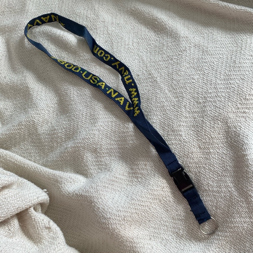 Vintage US NAVY navy and yellow lanyard